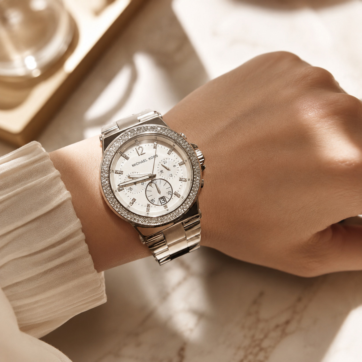 Michael Kors Camille MK5385 Silver Glitz Chronograph 44mm Womens Watch – Used