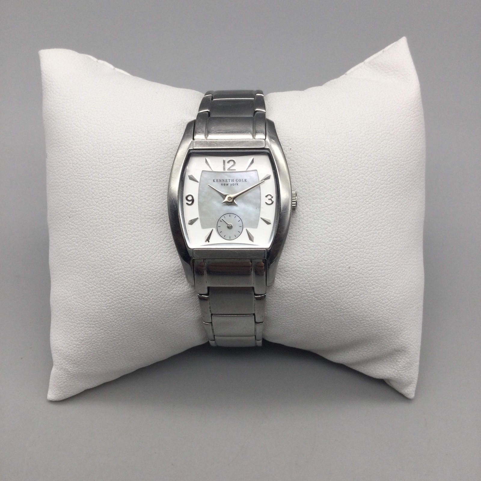 Kenneth Cole Womens Watch 24mm MOP Dial Stainless Steel New Battery 5.75″