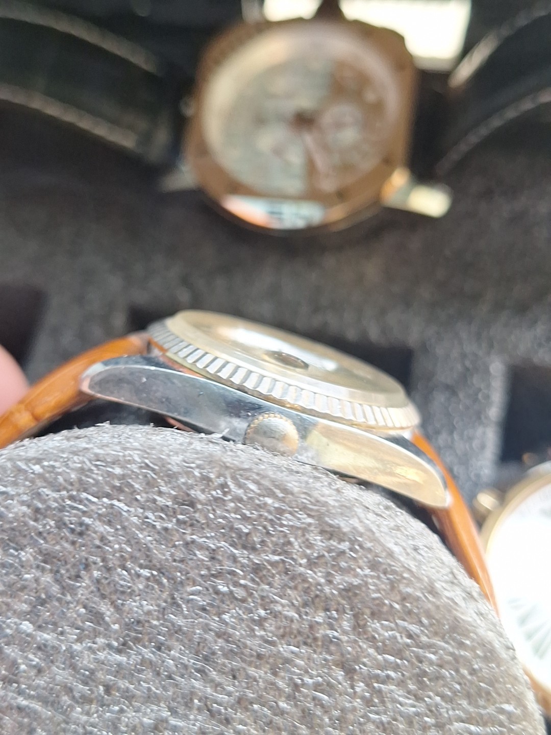Geneva Electra Datomatic Mechanical Date/just Men’s Vintage Watch Runs Great.