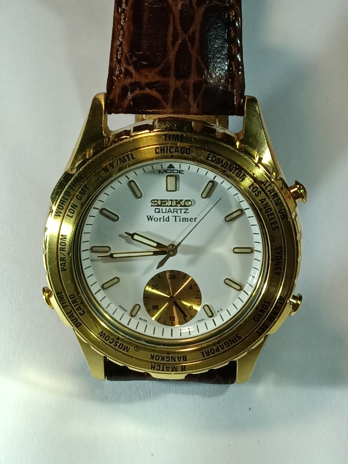 Vintage Men Seiko Analog Quartz World Time Alarm Watch 8v22-7000 SHA Series 8V22