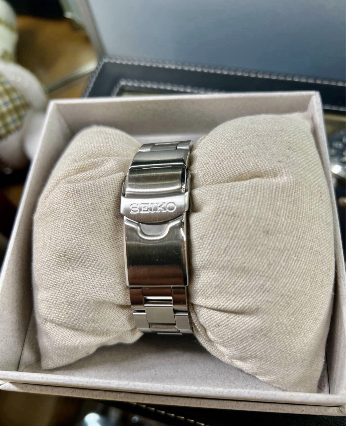 Seiko Prospex Automatic Diver 200m Blue Dial Green Bezel SS Bracelet