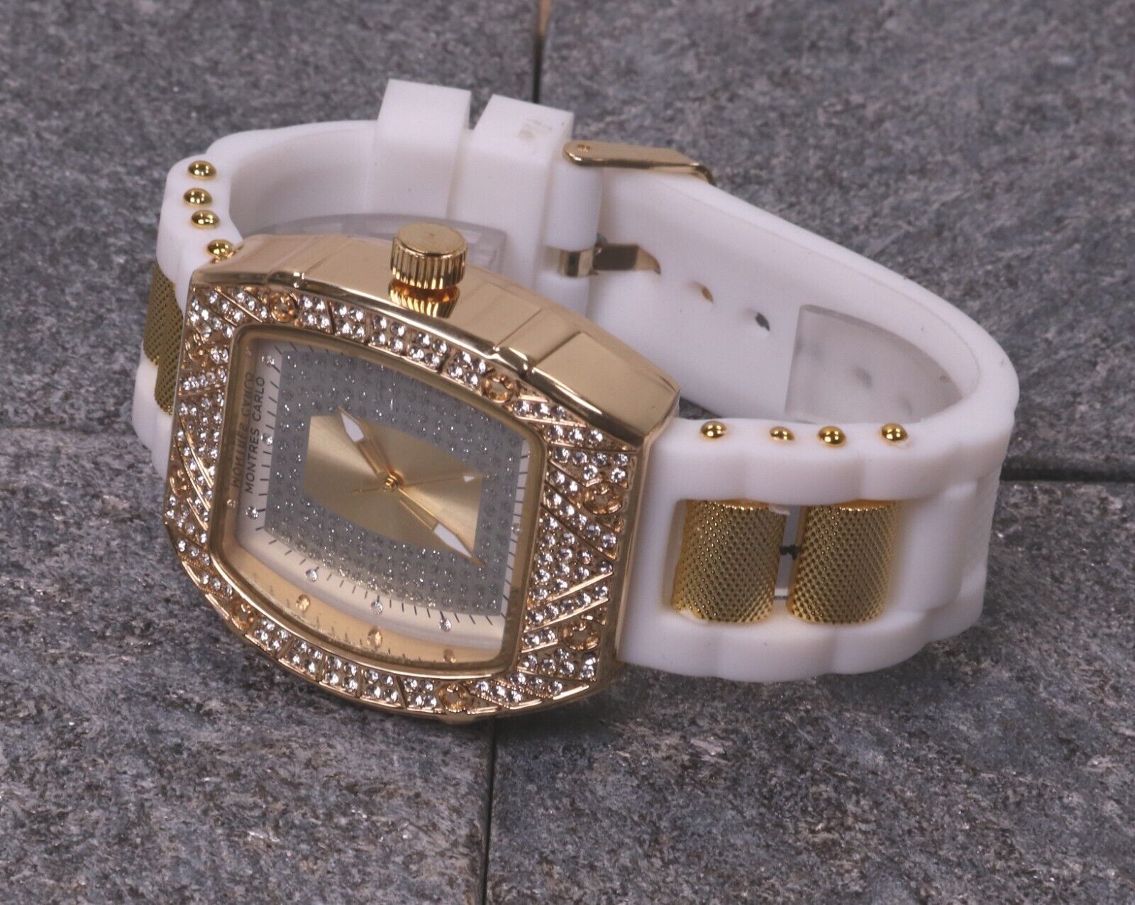 Men’s Iced Luxury Bezel Silicone Band GP Montres Carlos Watch