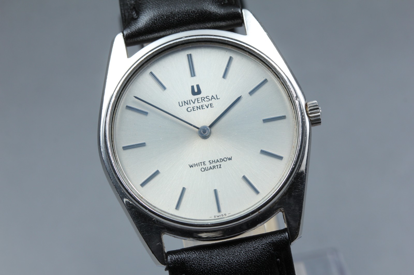 Vintage Universal Geneve White Shadow 874122 Silver 33mm Quartz Men Watch JAPAN
