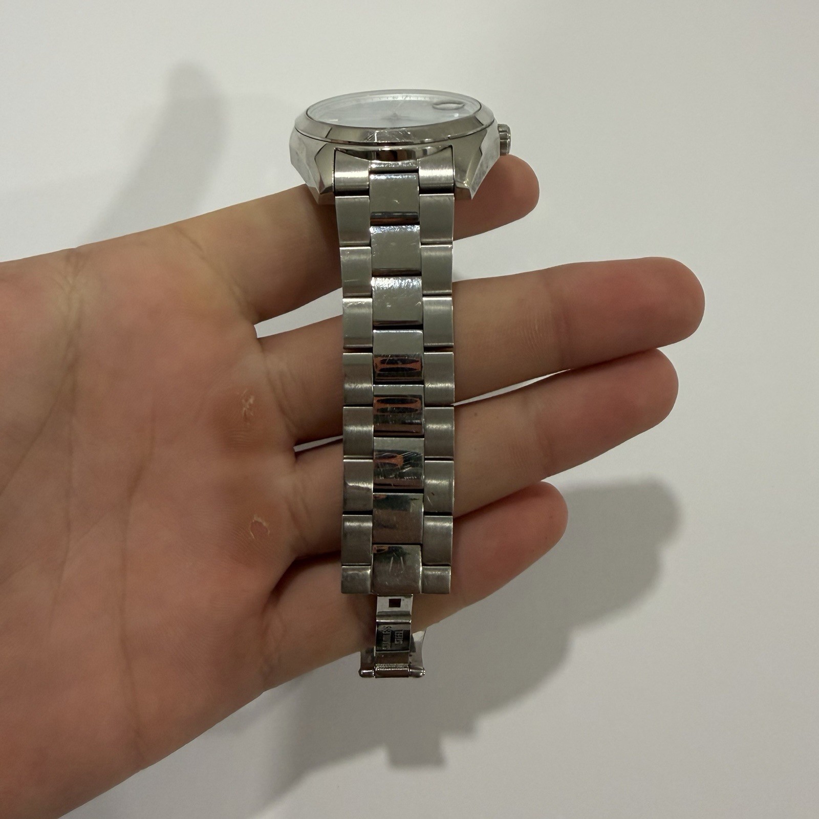 Bulova Surveyor Silver Dial Stainless Steel Bracelet Date Watch w/ Box Manual
