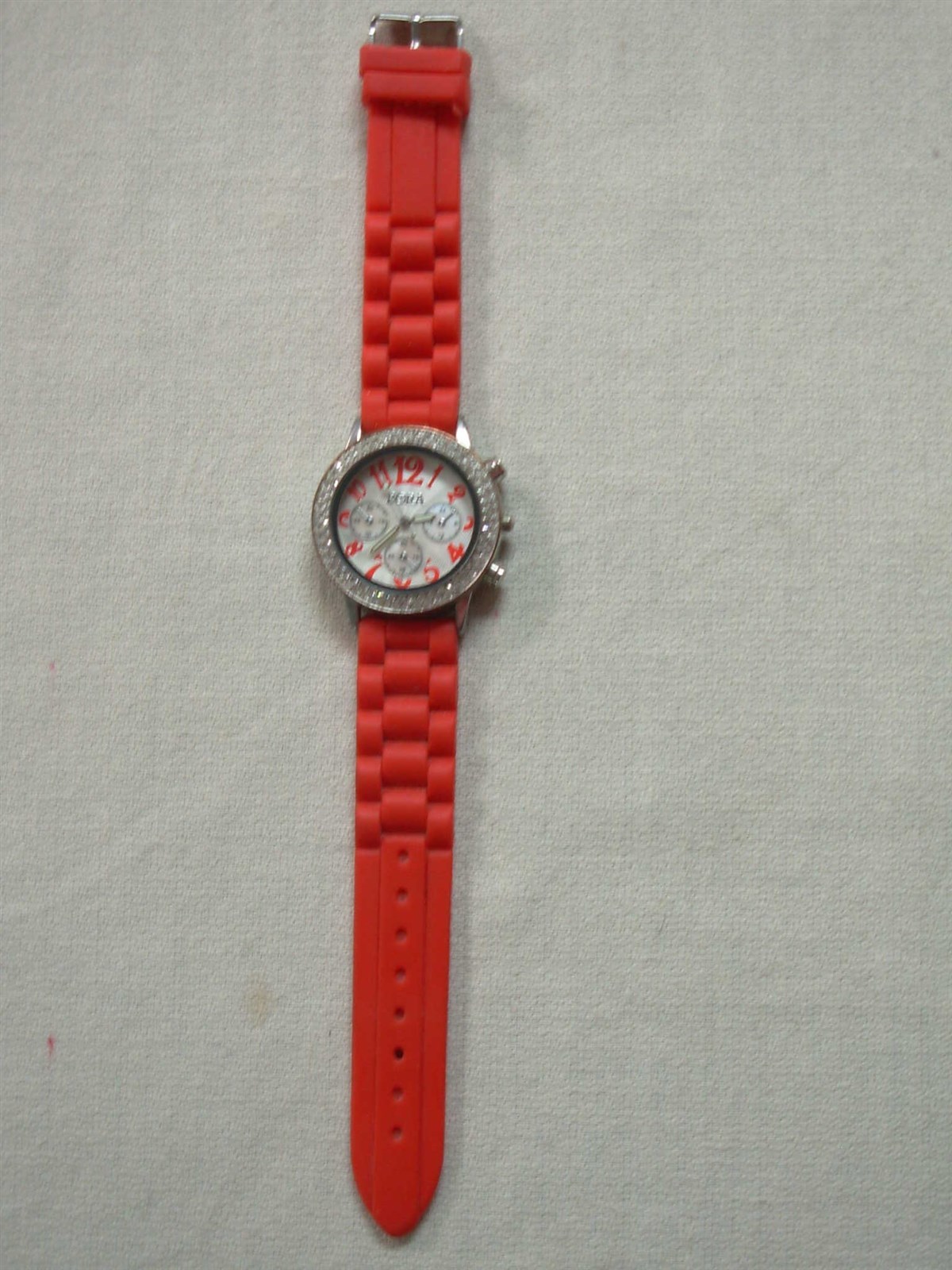 BORA RED WATCH with SILICONE RUBBER BAND ~ SPARKLY CRYSTAL