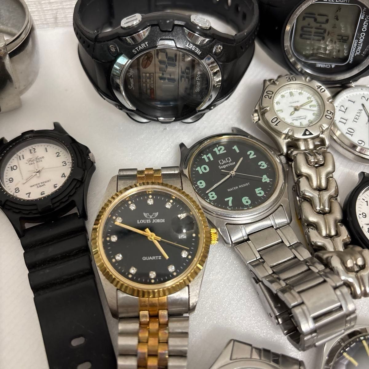 CITIZEN Regno F-84W Solar-Powered Titanium