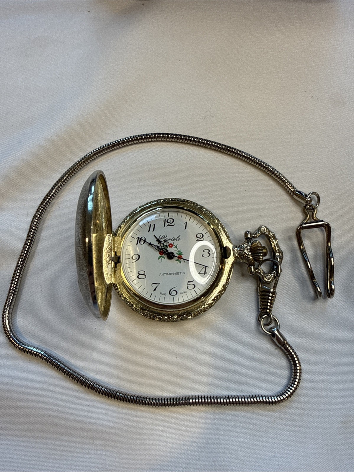 Cariole 1.75″ Mechanical Pocket Watch & Chain With Waterfowl Theme. Works Well