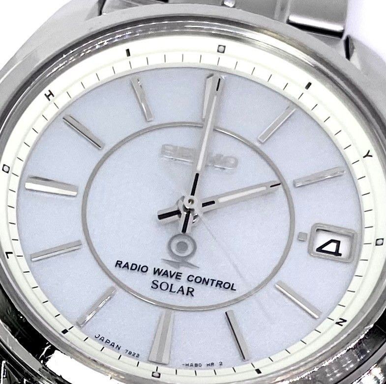 Seiko 7B22 Radio Solar Mens Watch Silver Dial Date Sapphire 10ATM Japan