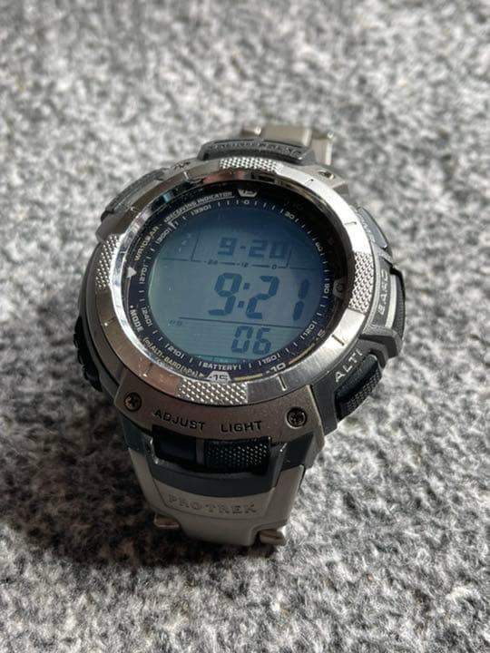 CASIO Pro Trek Titanium – Easy to Read