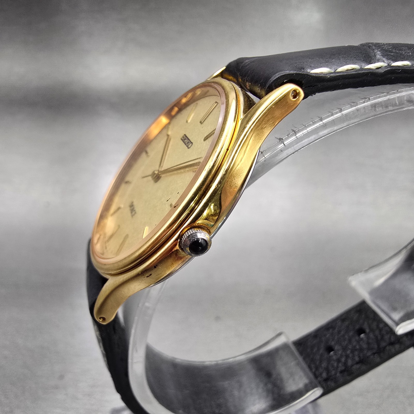 Seiko Dolce Watch Men 31mm Champagne Dial Gold Tone Round 8J41-6100 New Battery