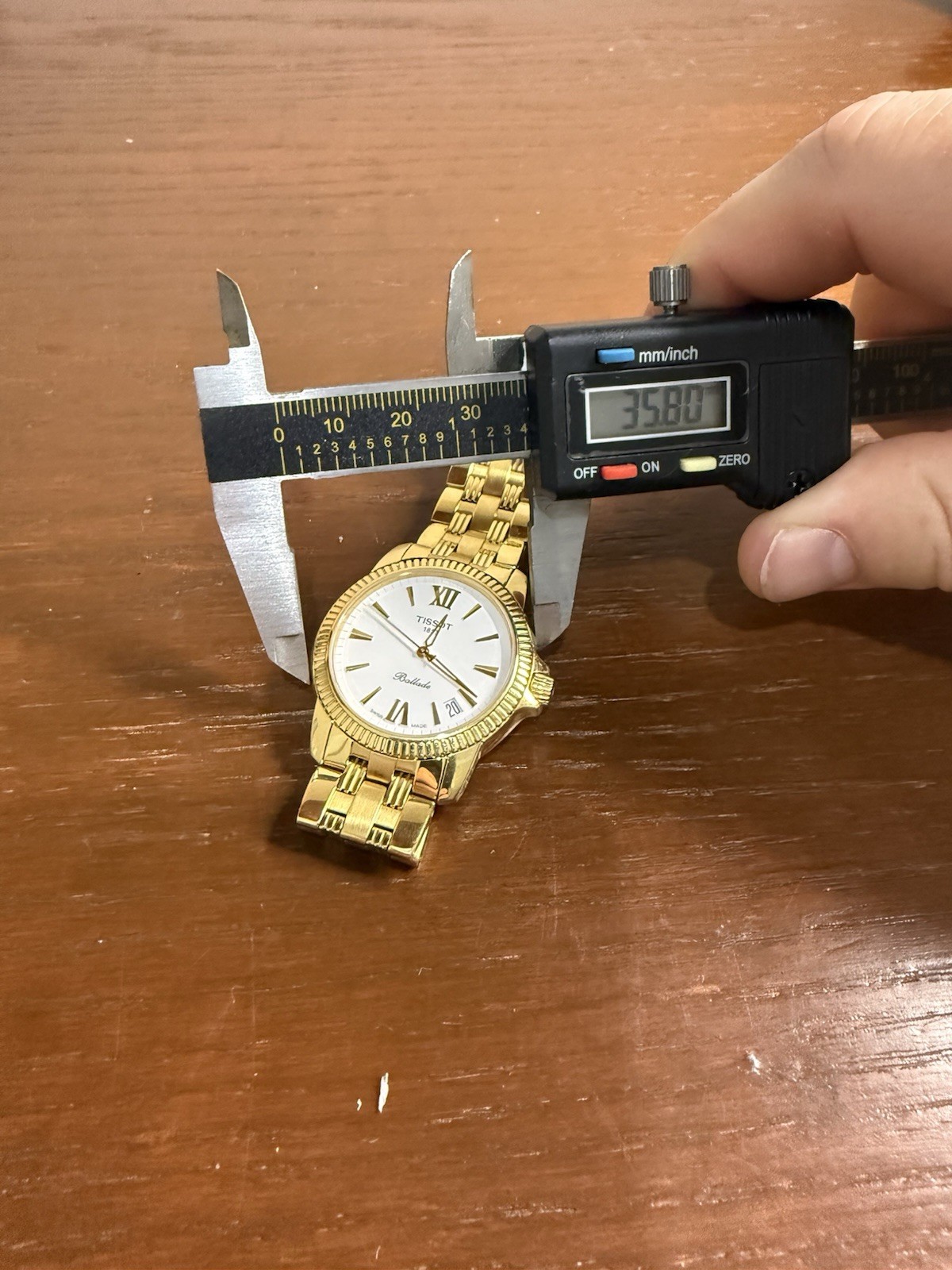 Tissot Ballade Quartz White Dial C477/577