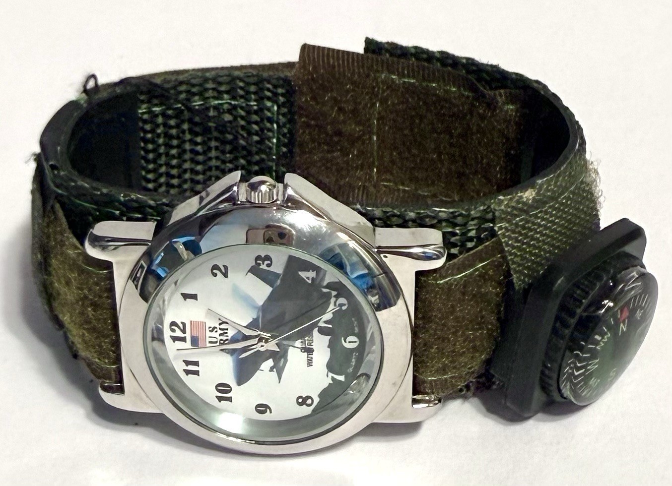 2000s US ARMY 40mm Camo Watch, Compass, 3D-Morph Lighter, Pen & Flashlight Set