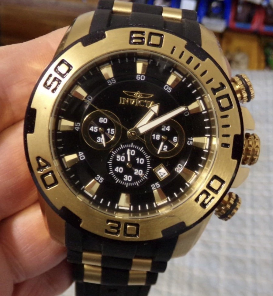 Invicta Pro Diver SCUBA Men’s Quartz Watch VD53 Gold/Black 22340 NIB