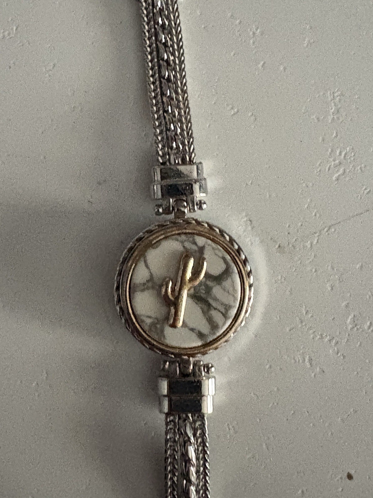 Vintage Ginger Snap Jewelry Adjustable Silver Tone Bracelet + Enamel GS Charm
