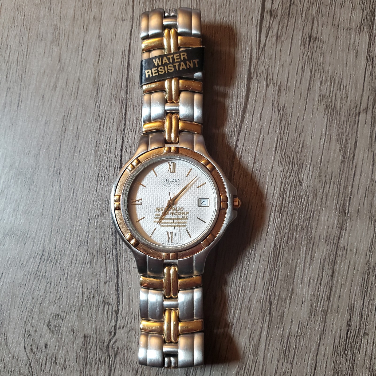 Citizen Elegance Stainless Steel Two-Tone Watch 5510-H04511 WORKS New Battery