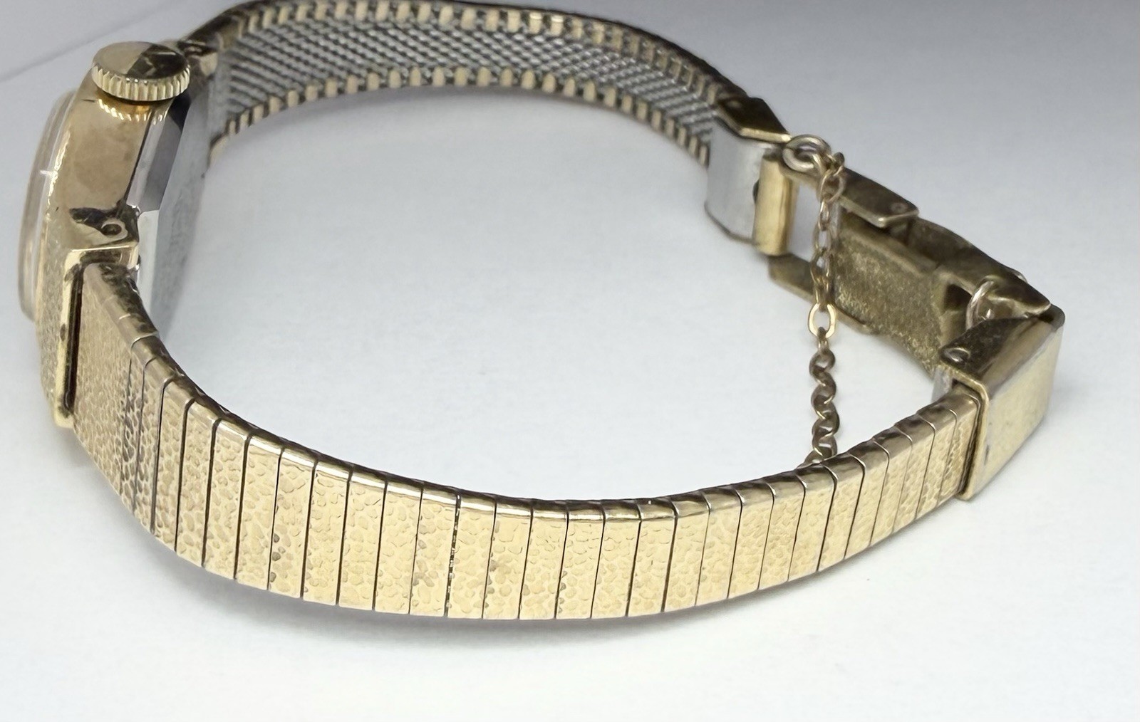 Vintage Seiko Womens Watch 16mm Champagne Dial Gold Tone Manual 11-0459 6”
