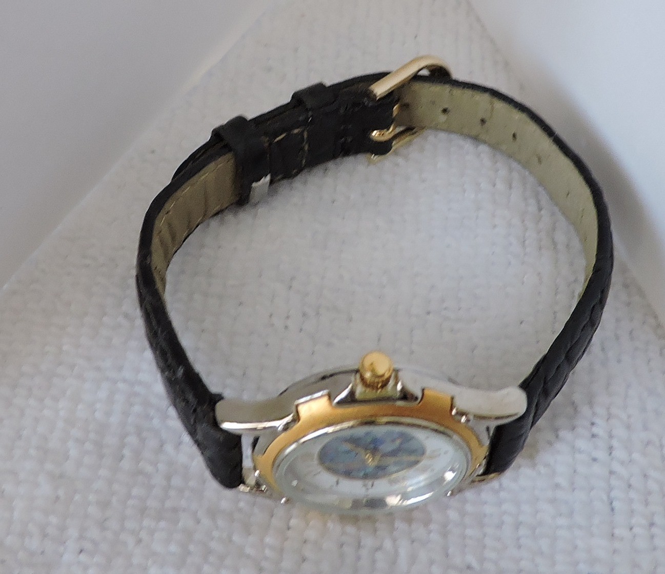 Ladies Australian Opal Watch New Battery Working cond