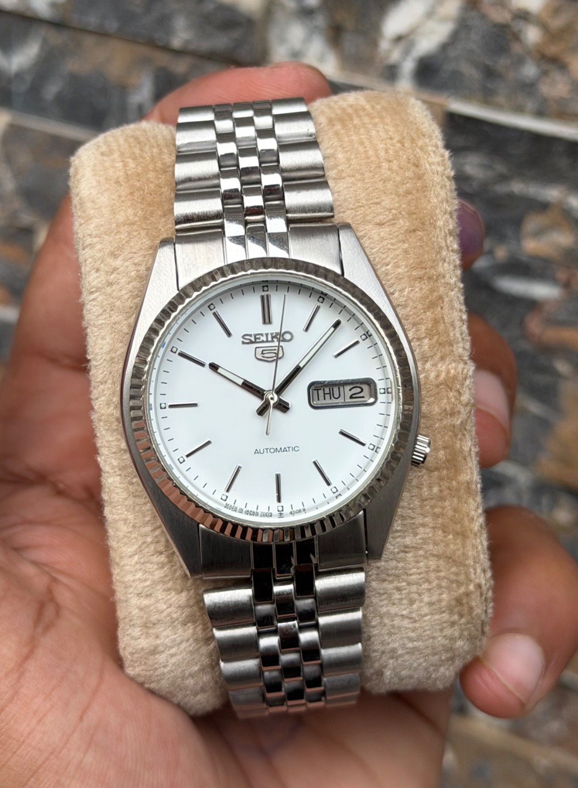 Vintage Seiko 5 Automatic 7009-3111 SNXJ-89 Silver Tone Fluted Bezel Men’s Watch