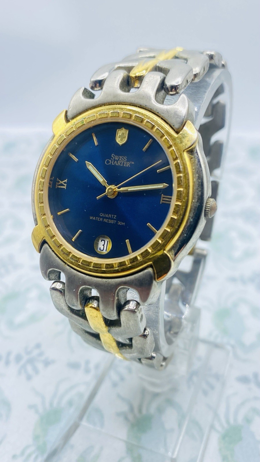 Swiss Charter BLUE DIAL Round Gold Silver Tone Swiss Movement 67-033-09 . Works