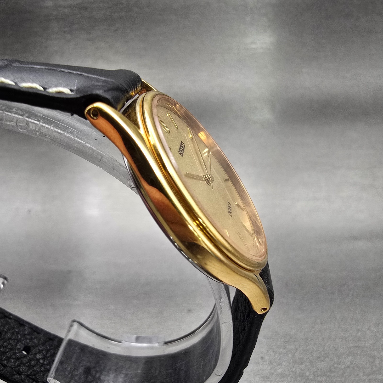 Seiko Dolce Watch Men 31mm Champagne Dial Gold Tone Round 8J41-6100 New Battery