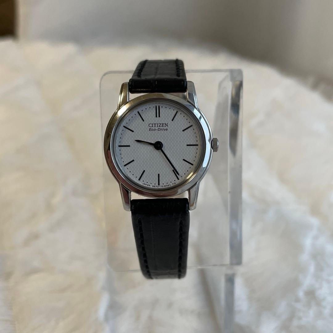 CITIZEN Eco-Drive Watch #2686