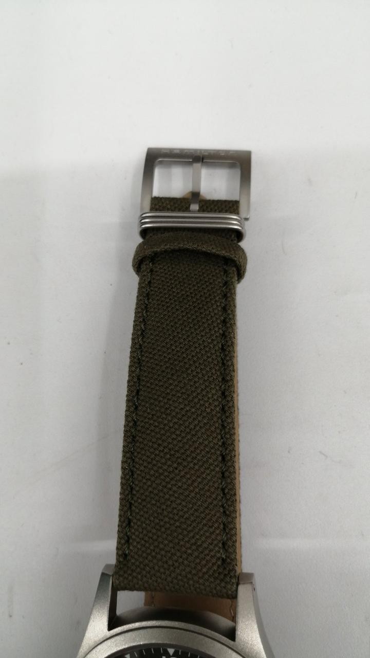Khaki Field Mechanical Model H694390 HAMILTON