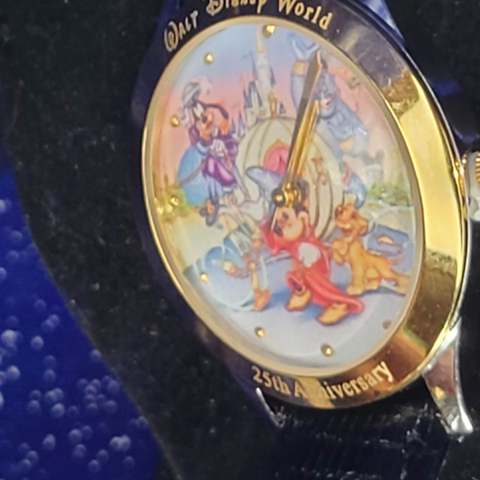 Disney World 25th Anniversary Watch Mickey Friends Ready To Wear | See V