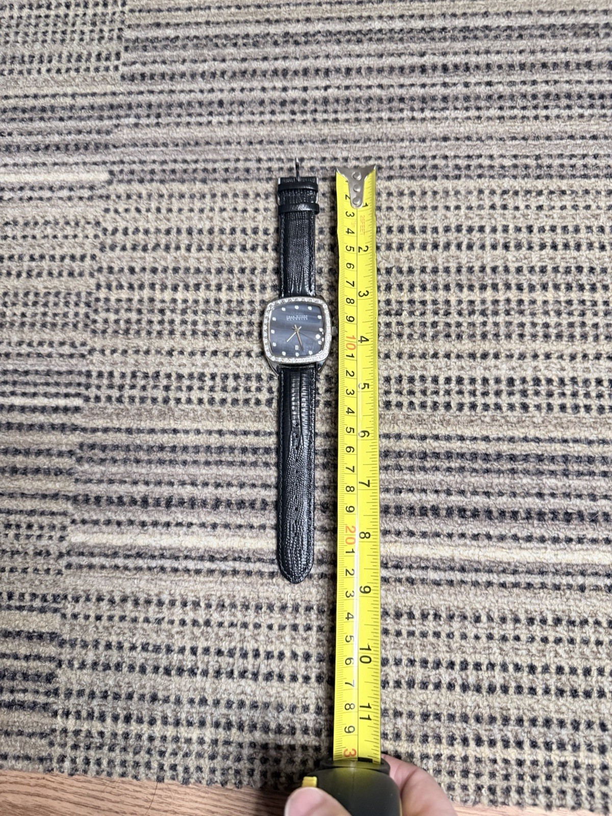 “JOAN RIVERS CLASSICS” WATCH BLACK MOTHER OF PEARL DIAL w CRYSTALS NEEDS BATTERY