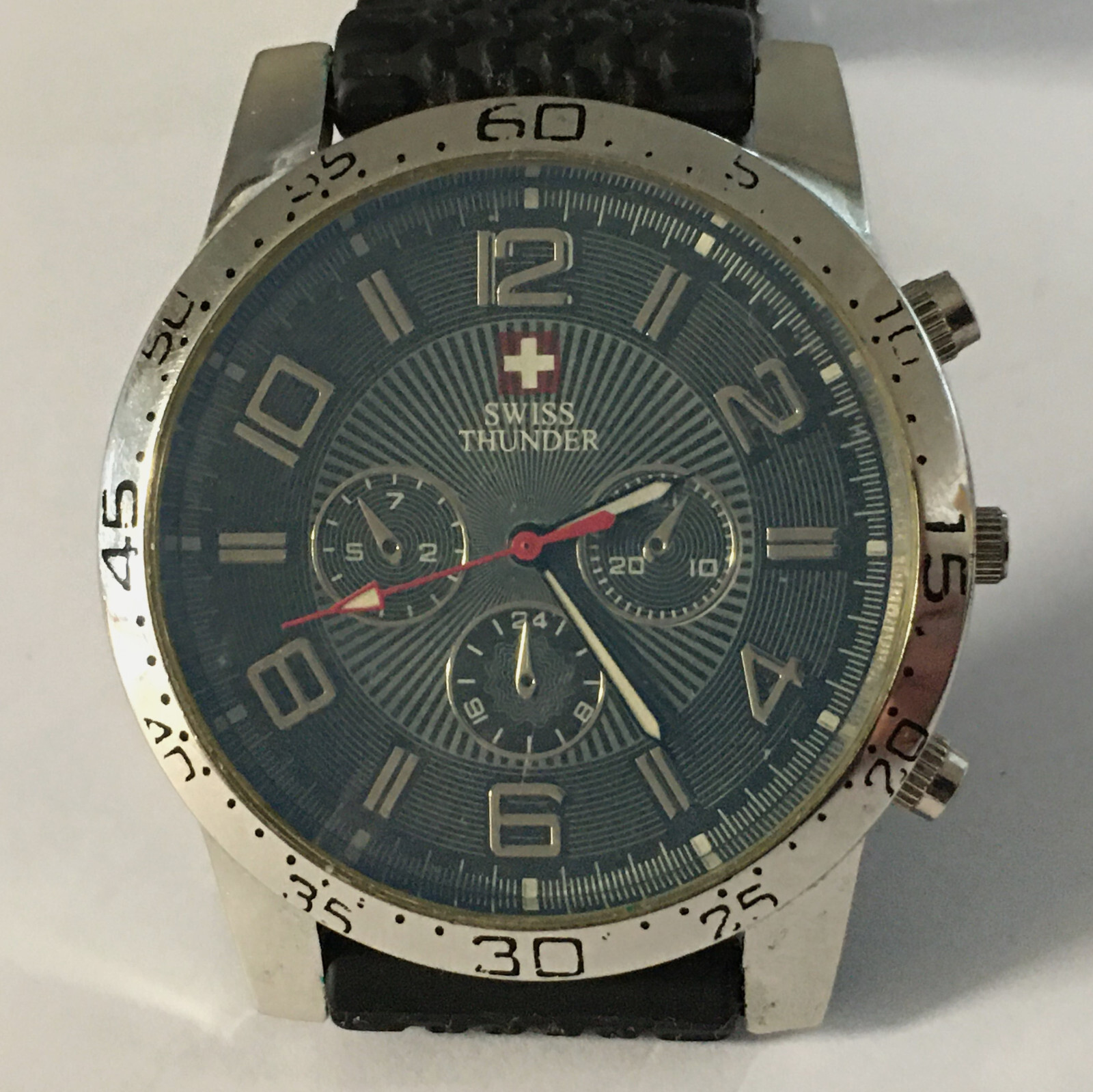Modern ‘Swiss Thunder’ Gents Quartz Fashion Watch