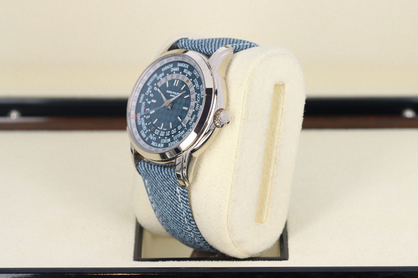 Patek Philippe Complications World Time 5330G-001, Blue/Grey Dial -White Gold