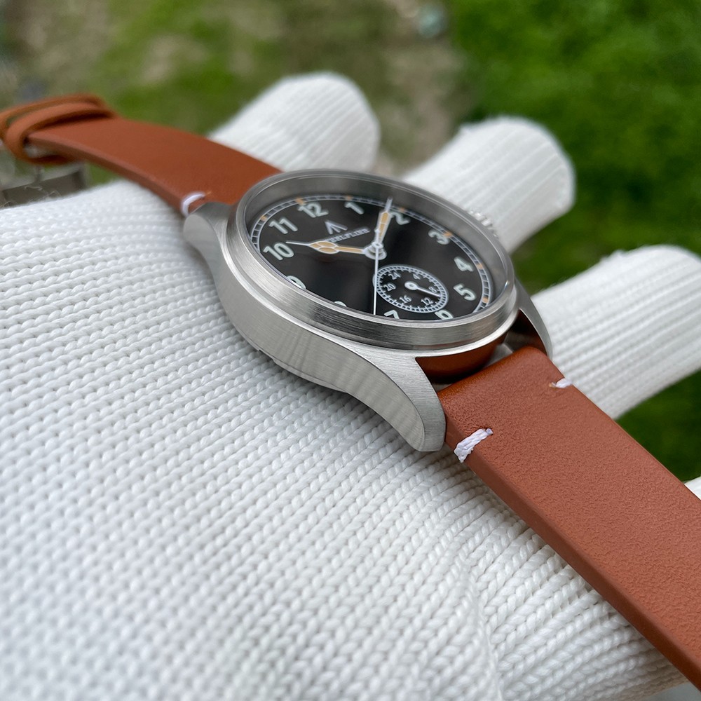 39MM STEELFLIER Pilot Quartz Men’s Watch Sapphire 200M Waterproof Leather NEW