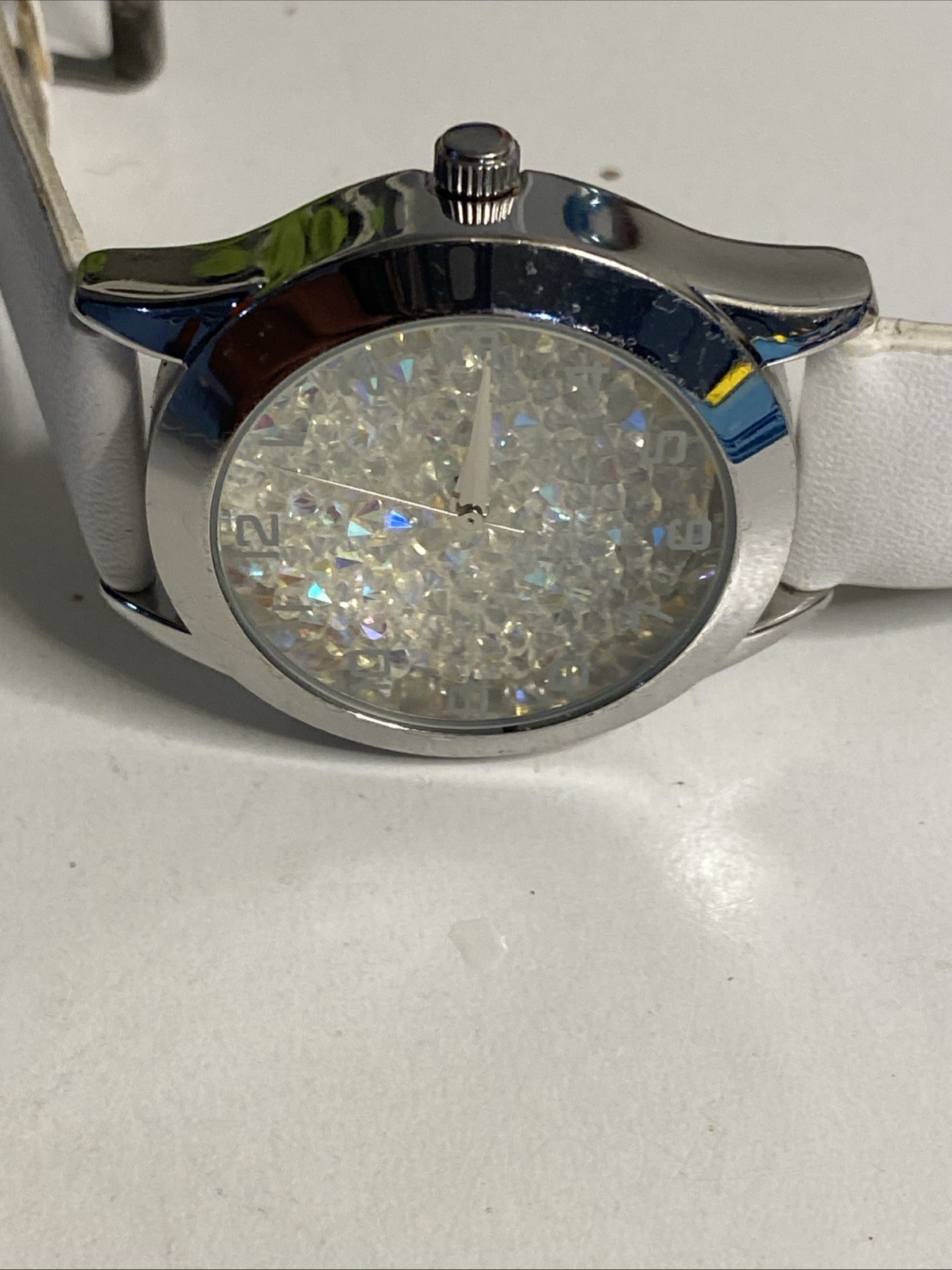 Unbranded Watch diamond Face White Band New Battery