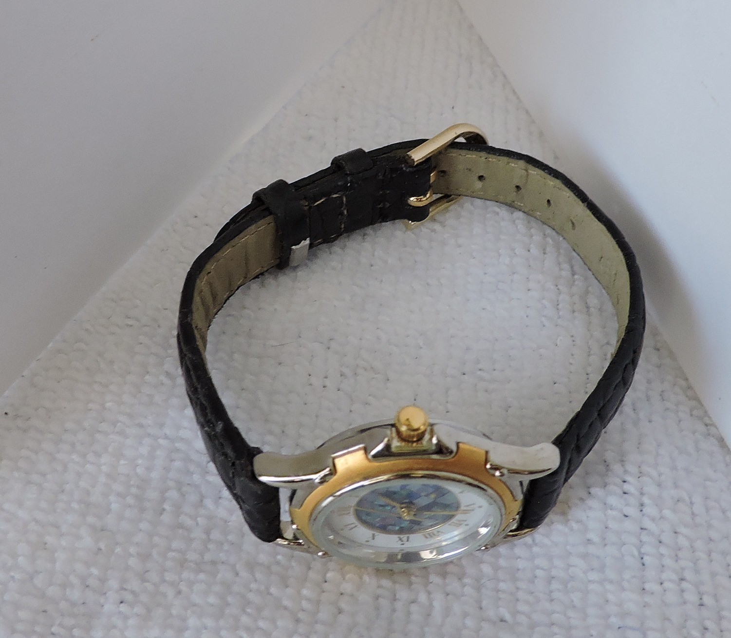 Ladies Australian Opal Watch New Battery Working cond