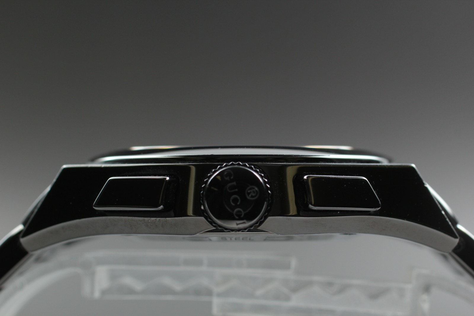 【N MINT+ w/ Box】 Gucci 115.2 Pantheon Chronograph Men’s Quartz Watch from JAPAN