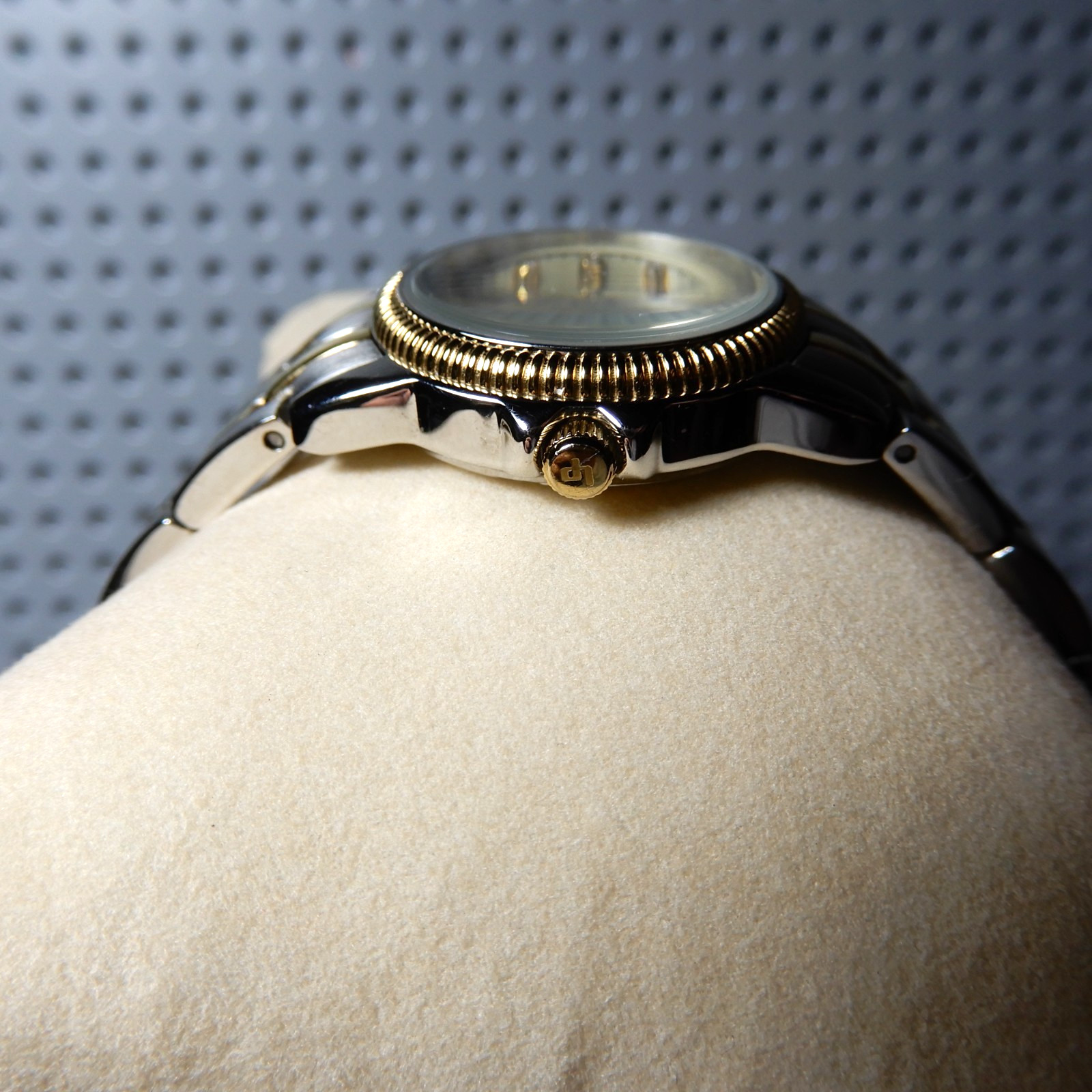 Vintage! Mint Condition! Ladies LUCIEN PICARD Watch “Paris” 2 Tone-11 diamonds