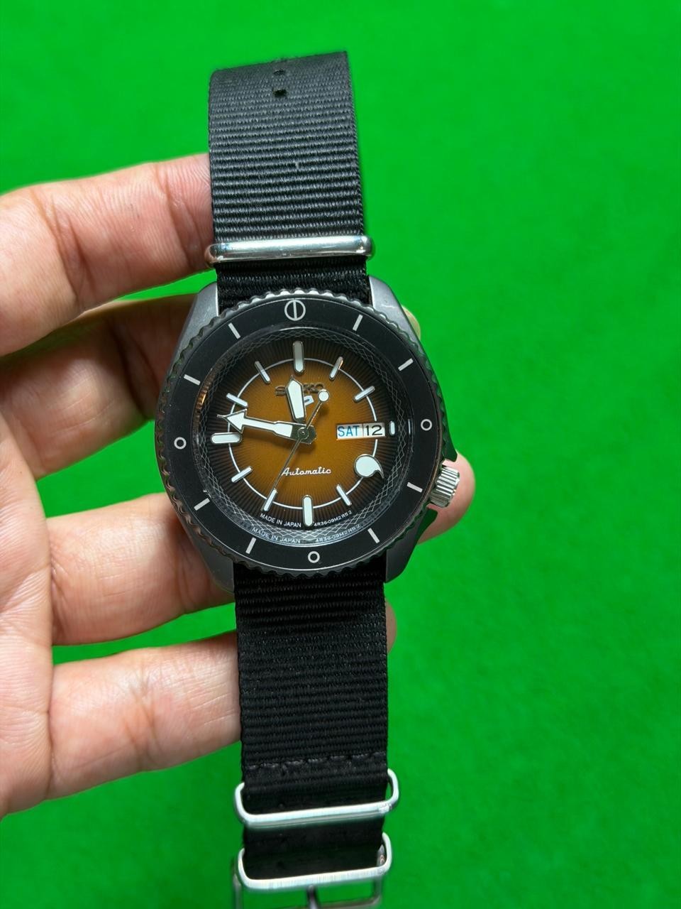 Seiko Automatic Men’s Watch Brown Dial Black Case NATO Strap Day Date