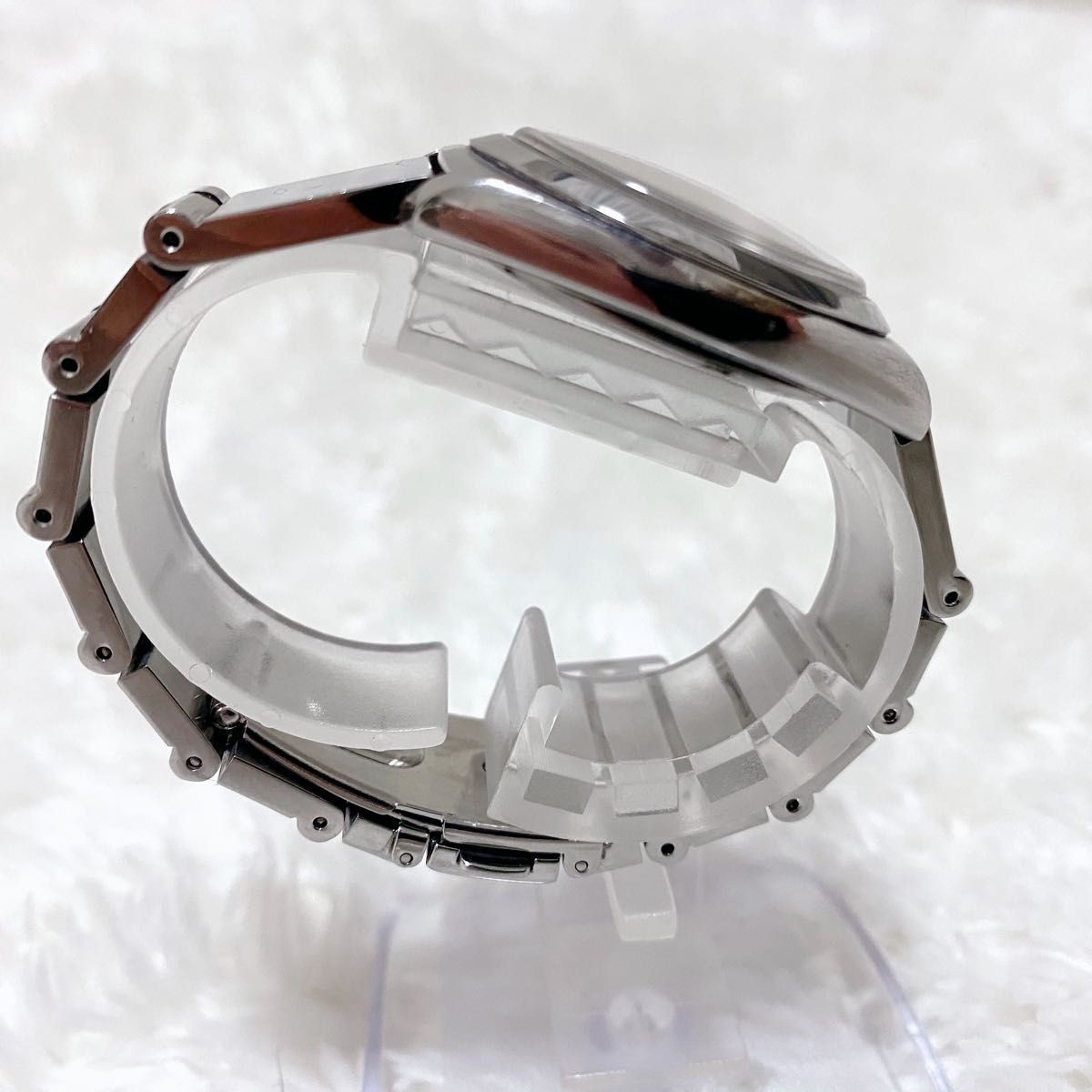 Paul Smith Closed Eyes Quartz Wristwatch Women Analog Pre-owned Authentic