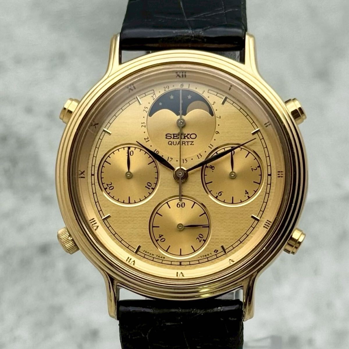 1984 Seiko 7A48-702A Moon Phase Chronograph Quartz Gold Men’s Watch Japan