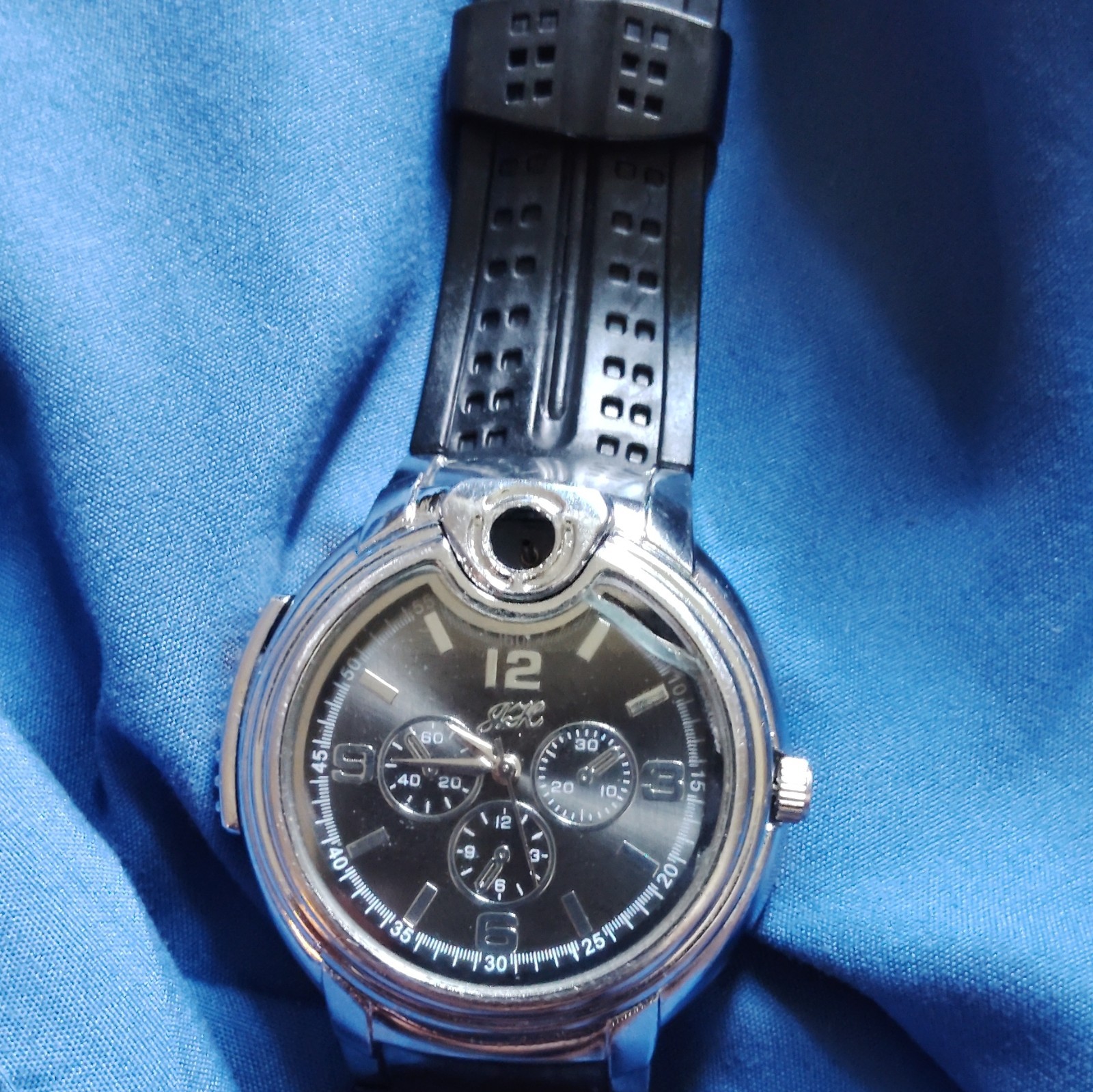 Jinheng Lighter Men’s Analog Chronograph Watch Black Dial Silver Case Rubber