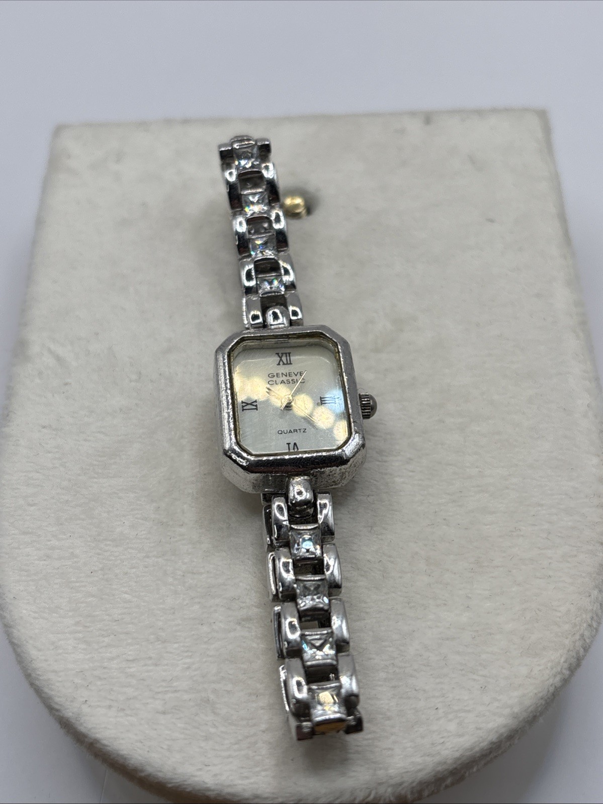 Geneve Womens Watch Sterling SilverNew Battery 7 Inch