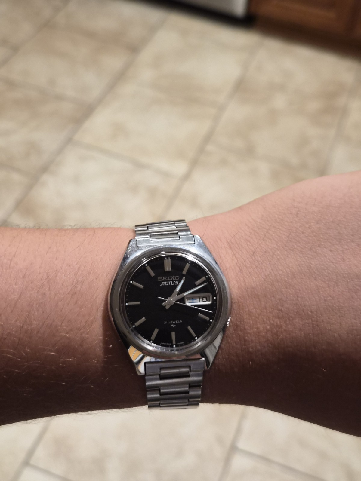 1977 Seiko Actus Automatic 21 Jewels Day/Date Black Dial (7019-8010)