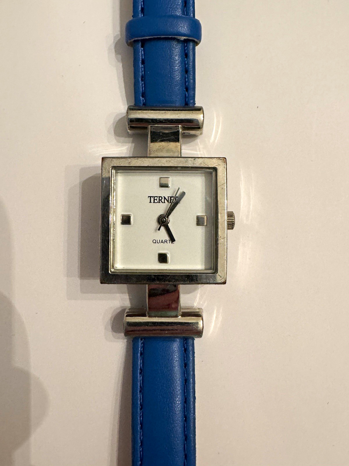Terny Women’s Quartz Square Analog Wristwatch White Dial Blue Leather Strap