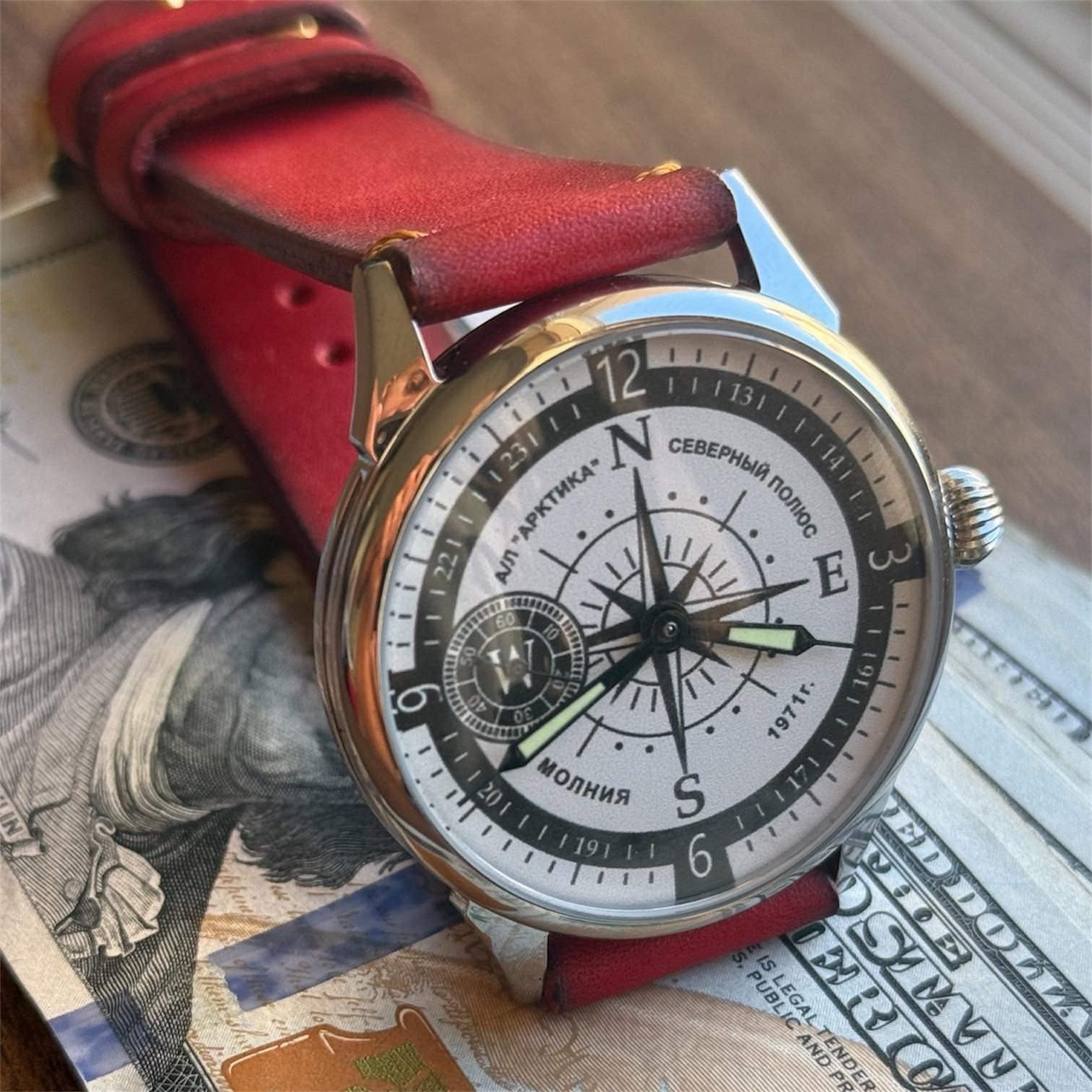 Molniya Watch Mechanical Wrist Russian Arctic Molnja Military Compass Vintage