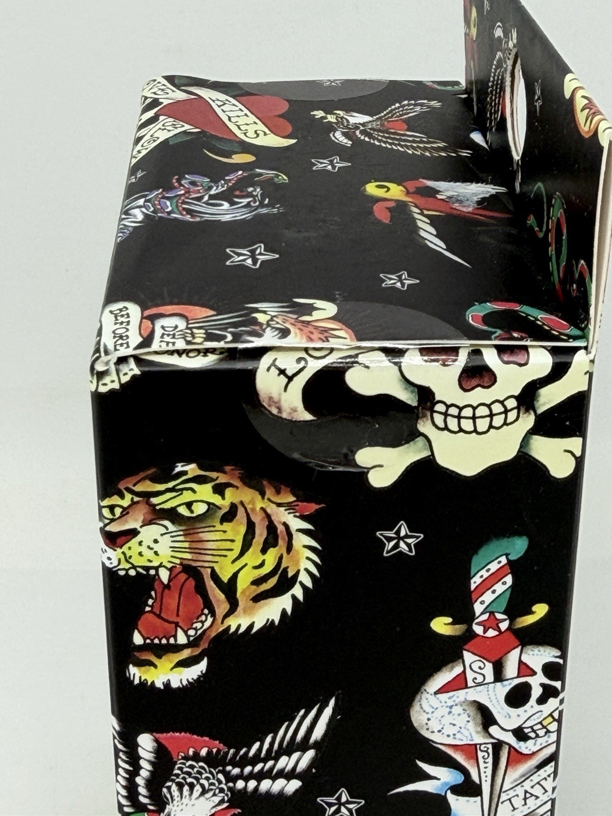 New Ed Hardy Men’s Skull Red Silicone Strap Watch Skull Love Kills