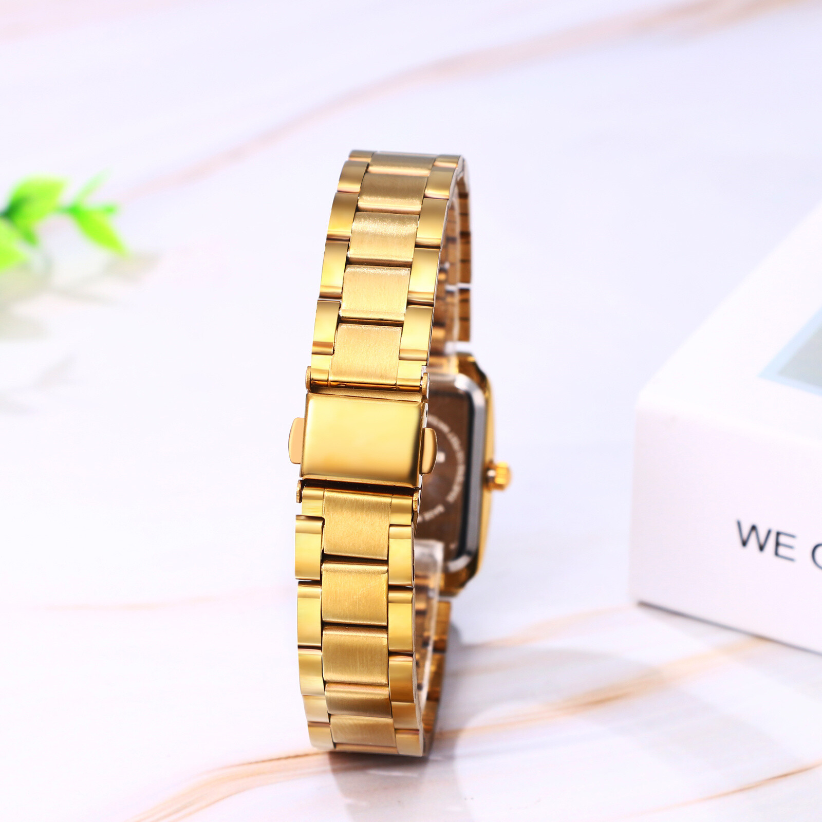 Women’s Charm Rectangle Dial Quartz Wrist Watch Stainless Steel Rhinestone Dial