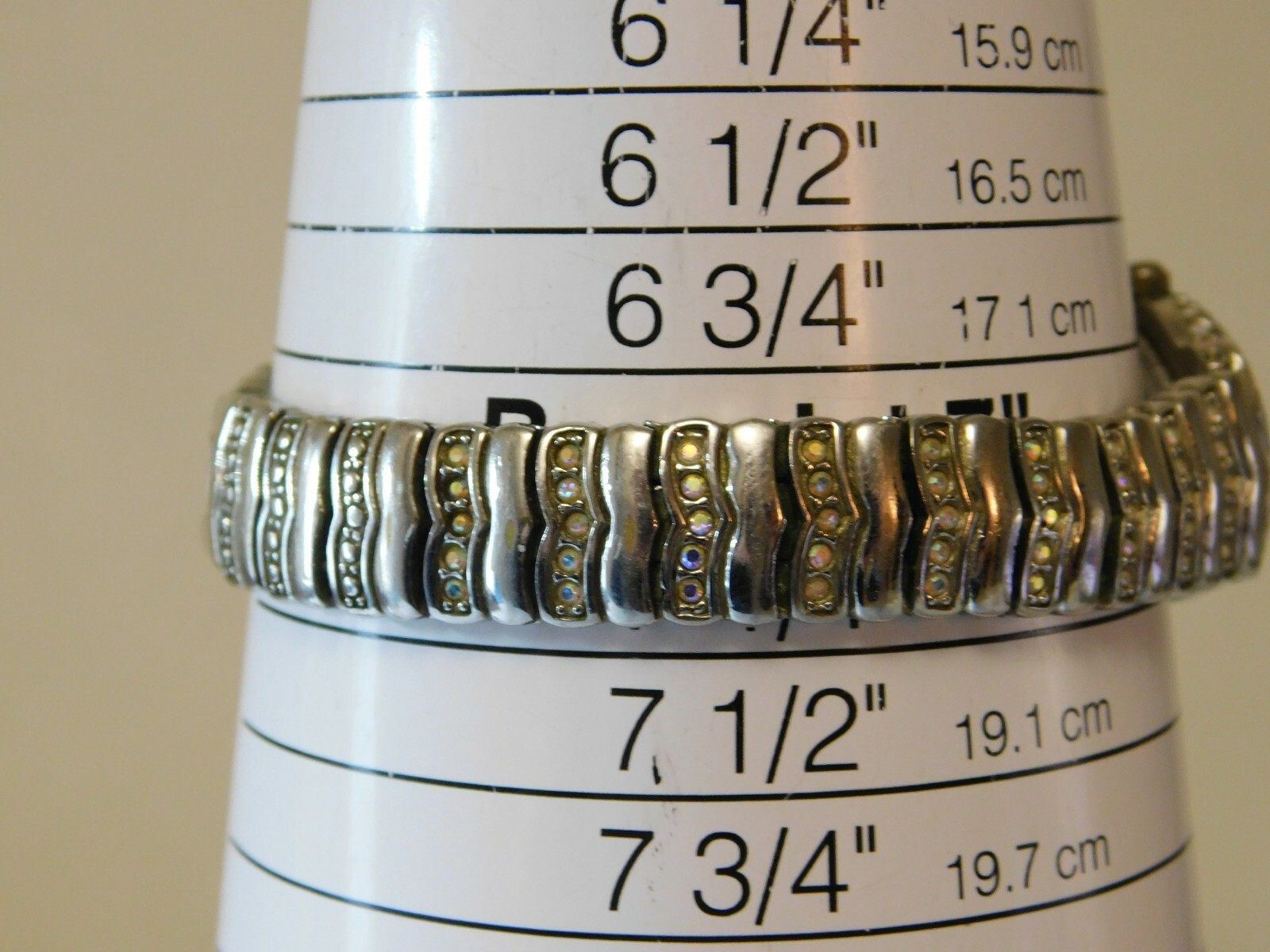 Xanadu Mineral Crystal Silver Tone Quartz Analog Ladies Watch Sz. 7”