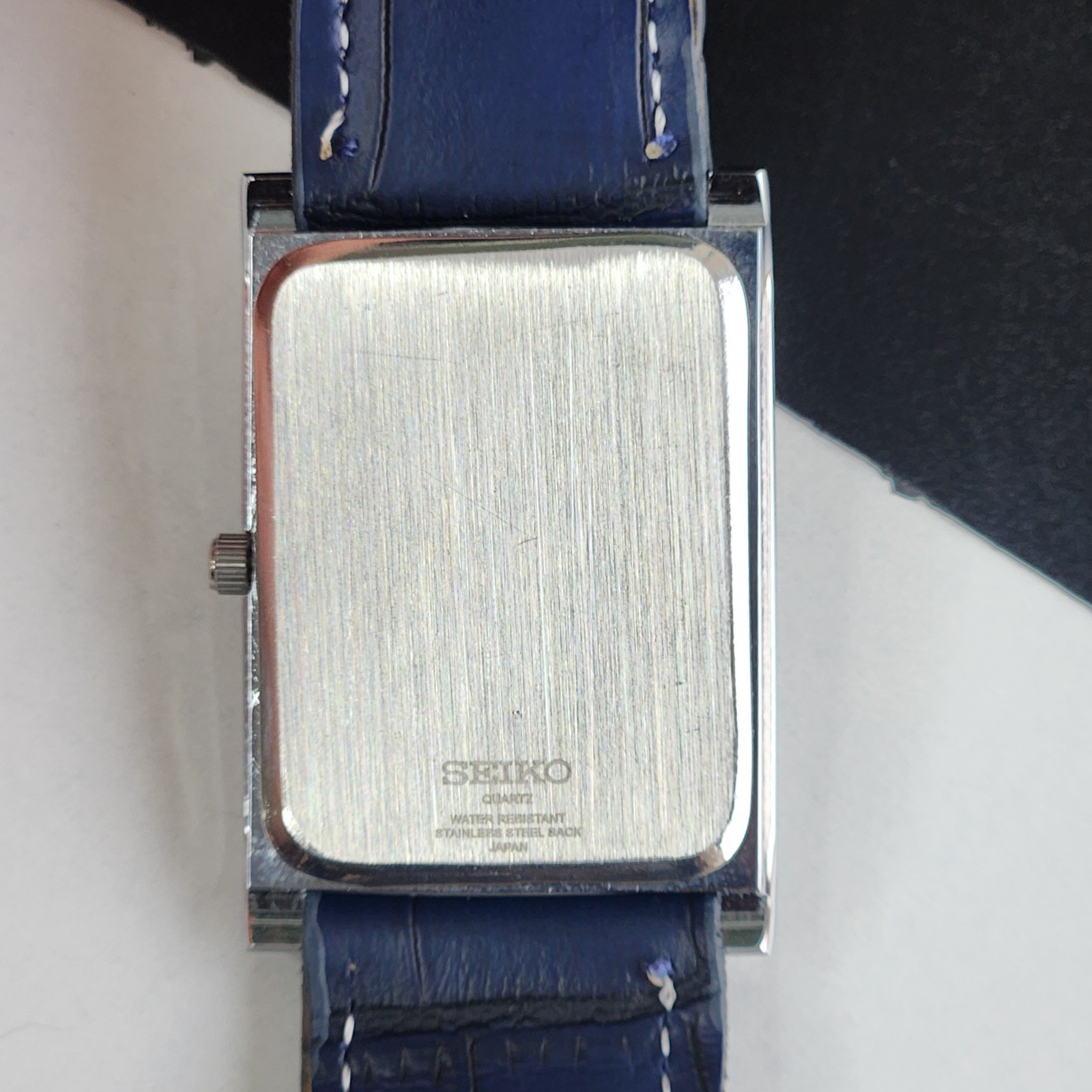 Vintage Seiko Slim Quartz Blue Face Rectangle Japanese 26MM Case Mens Watch S21