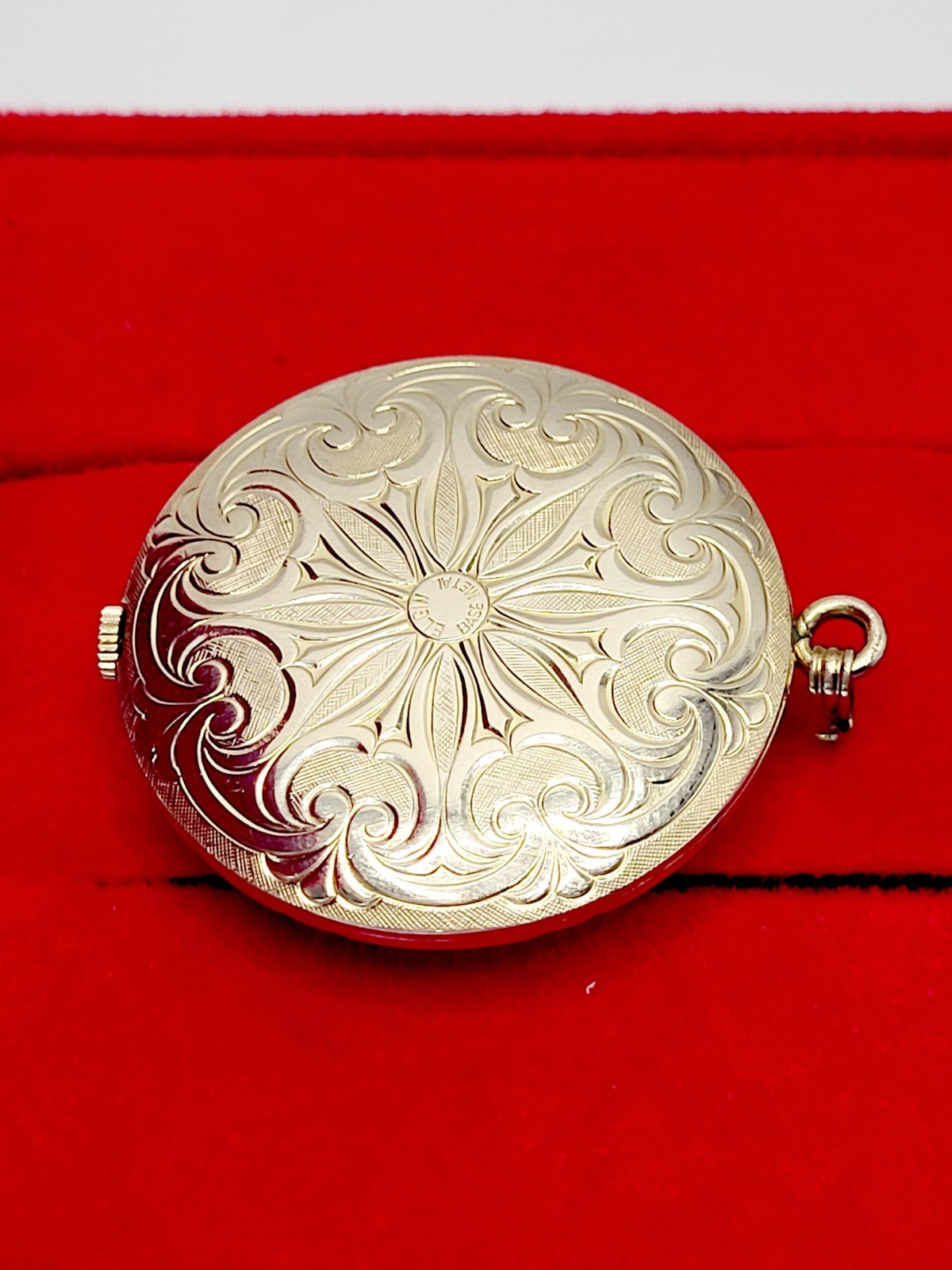Swiss [MINT, WORKS] Elgin 34mm RARE Wind-up Women’s Pendant Watch Roman Dial