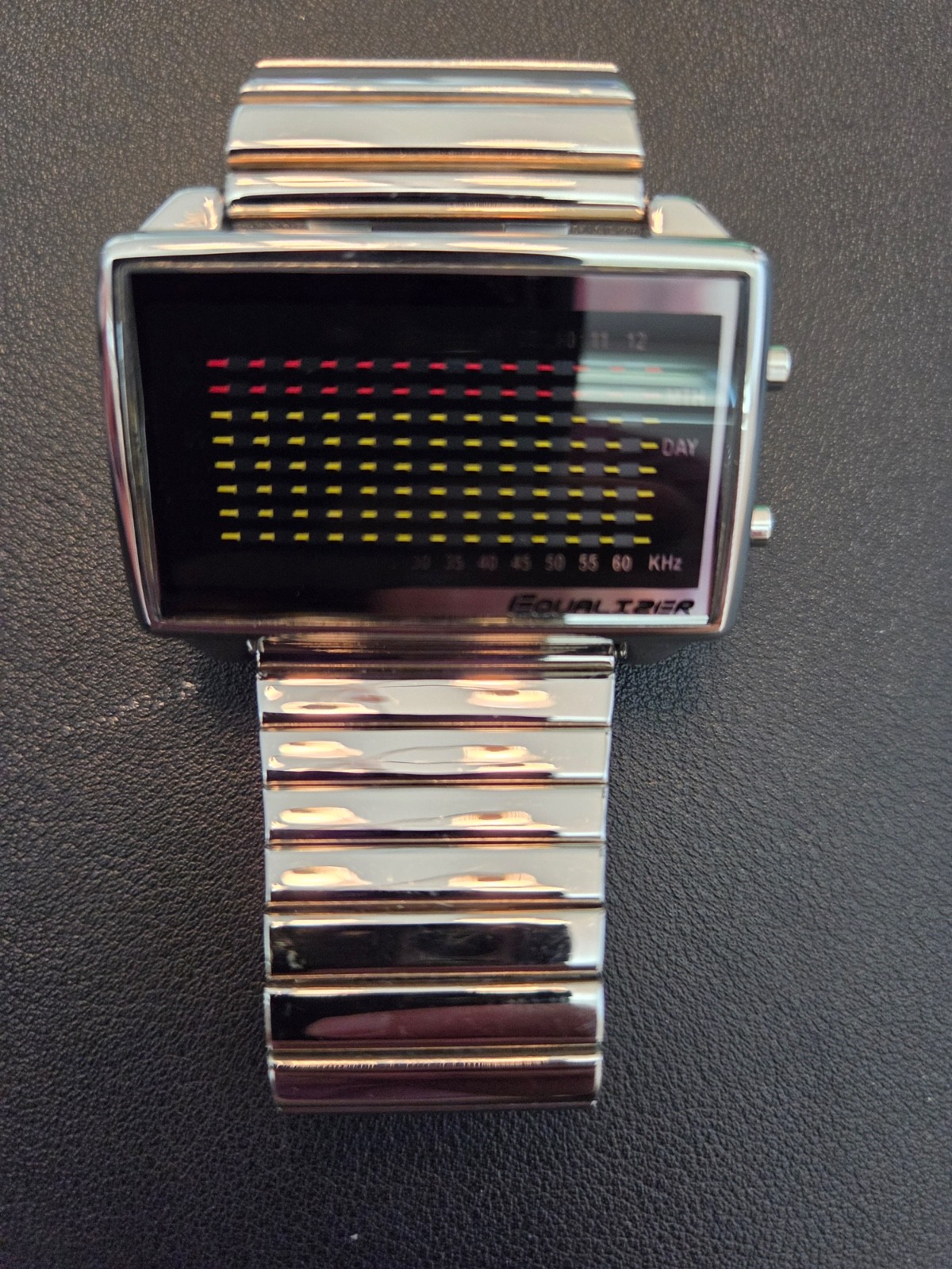TOKYOFLASH EQUALIZER LCD Vintage digital with LCD display and LED backlight