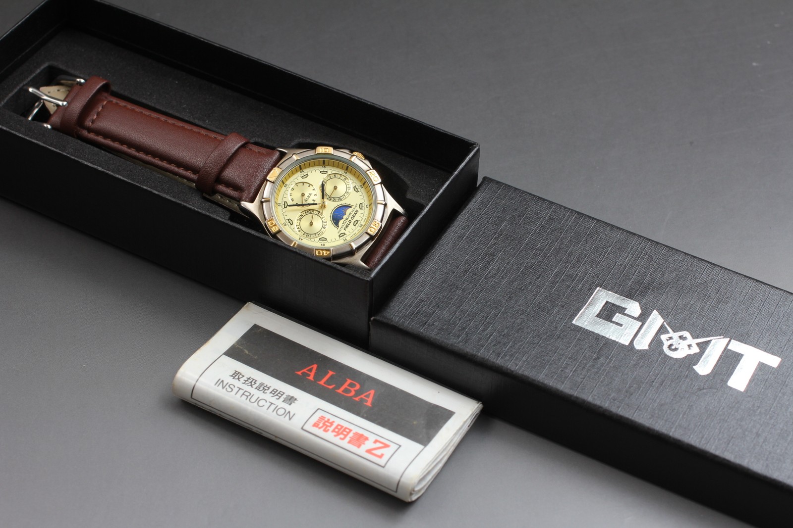 Near Mint Seiko Alba V33F-6A80 Sun & Moon Gold Triple Calendar Qz Men’s Watch